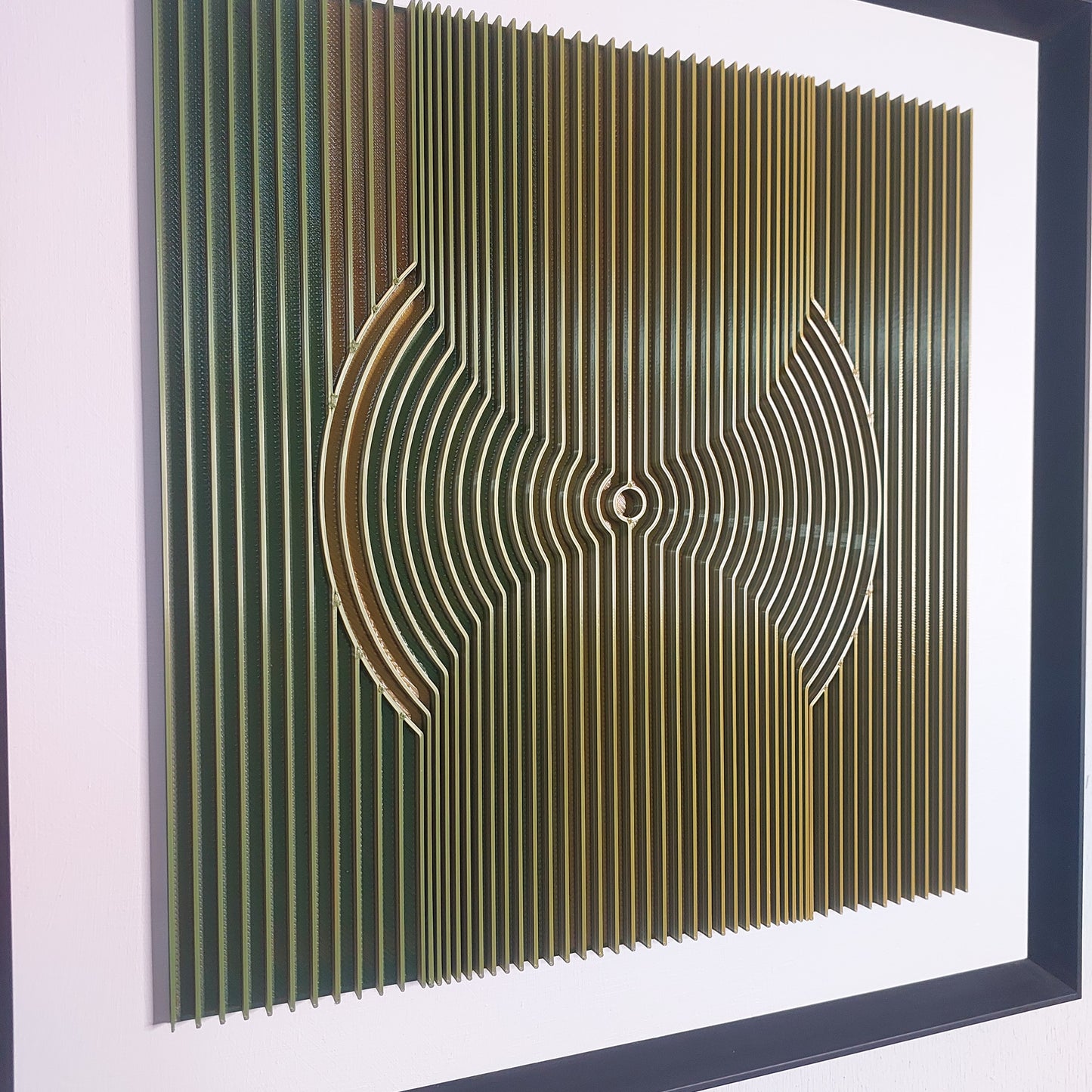 Onda expansiva del ser II 50 x 50 cm.